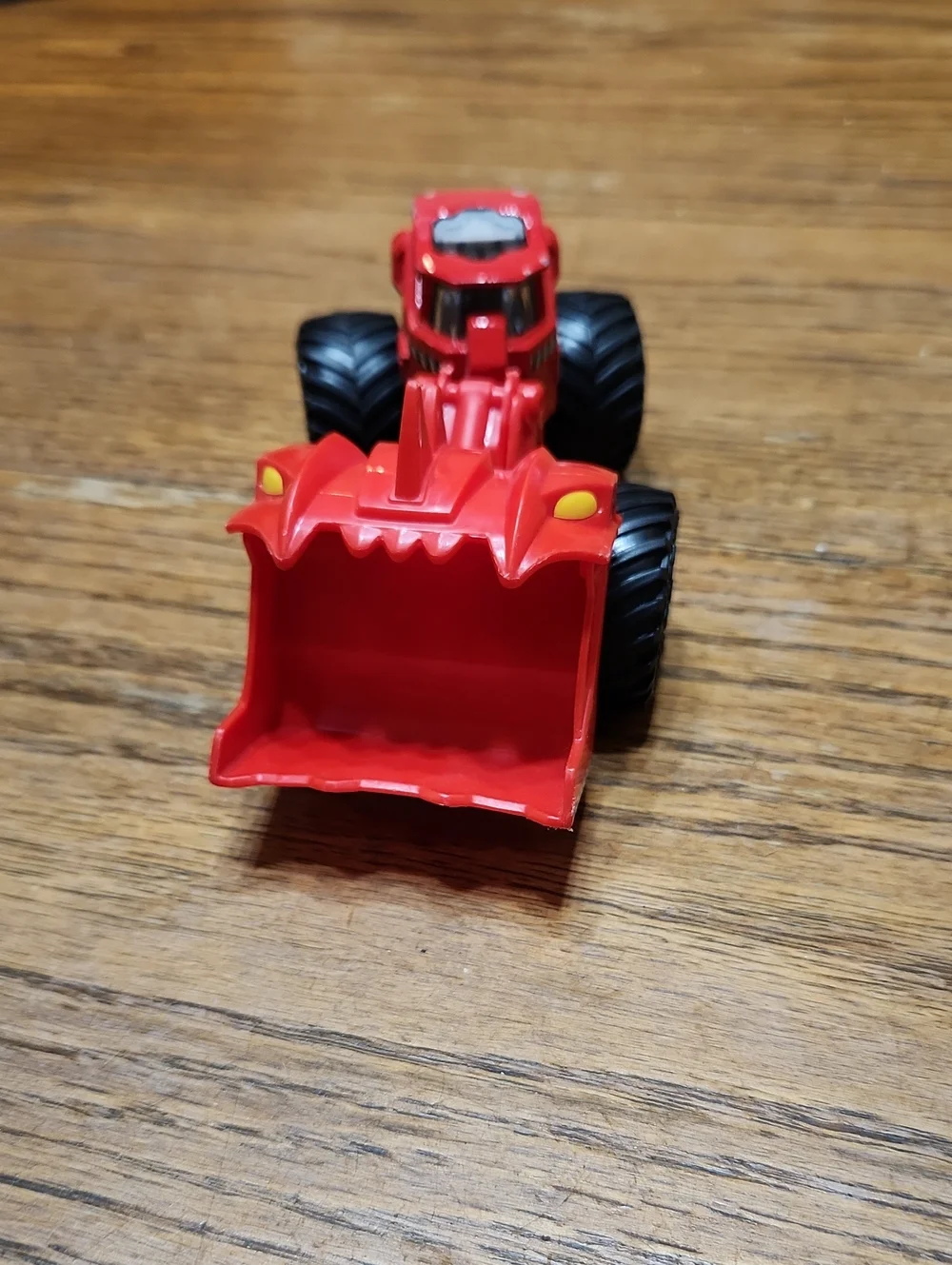 Spin Master Monster Jam Dirt Squad Scoopz